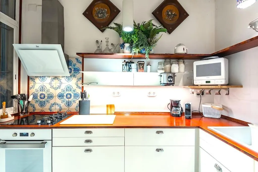 Large Patio 4 Bedrooms 4 Bathrooms Of Which 3 En-Suite Barcelona Spain