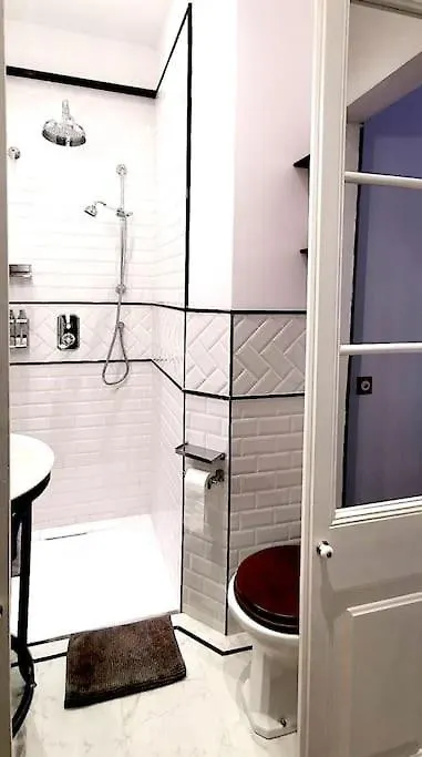 Appartamento Large Patio 4 Bedrooms 4 Bathrooms Of Which 3 En-Suite Barcellona